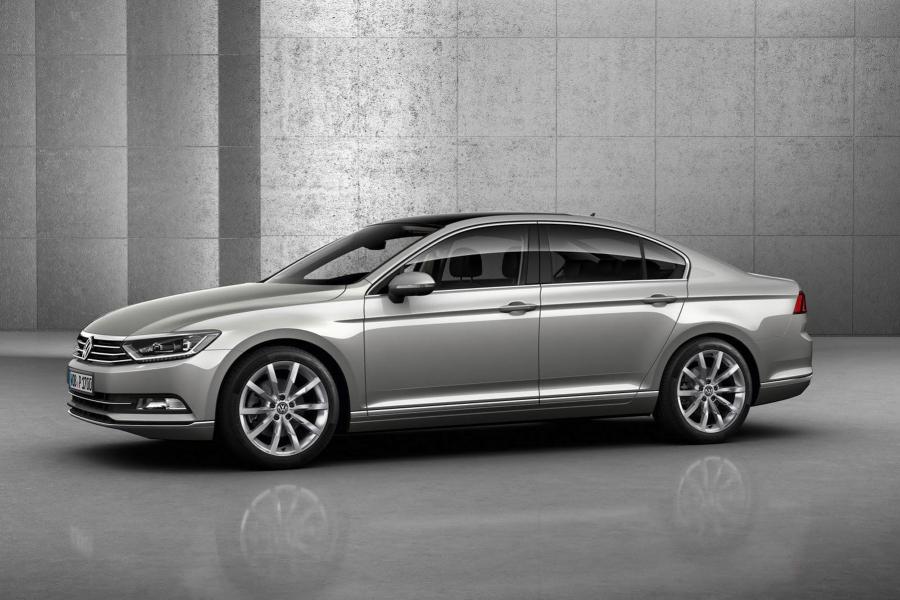  Volkswagen Passat 2015 года  (фото 3 из 23)